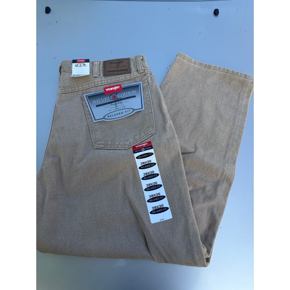 Mens Wrangler Hero Silver Edition Relaxed Fit 38 x 30- NWT